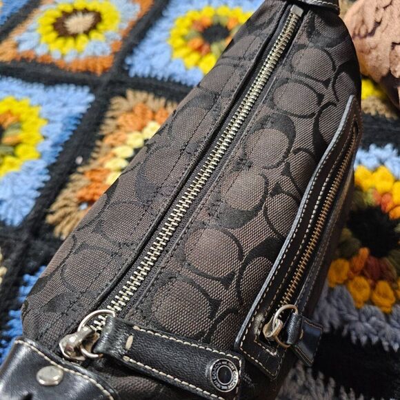 2005 Vintage y2k Coach Demi Shoulder Bag in Black Monochrome Jacquard Purse - Picture 4 of 8